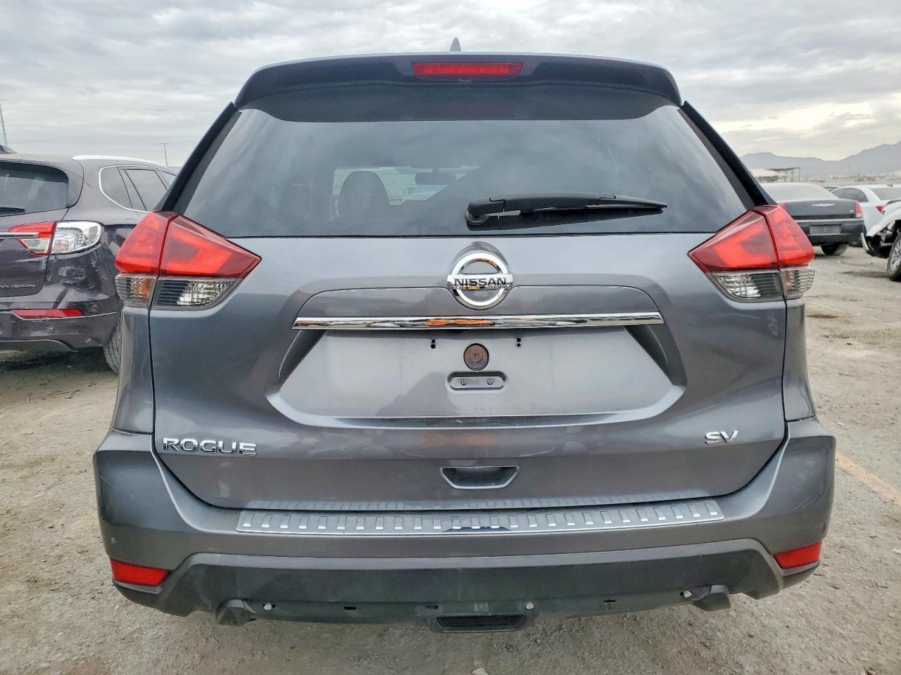 2017 Niss Rogue s