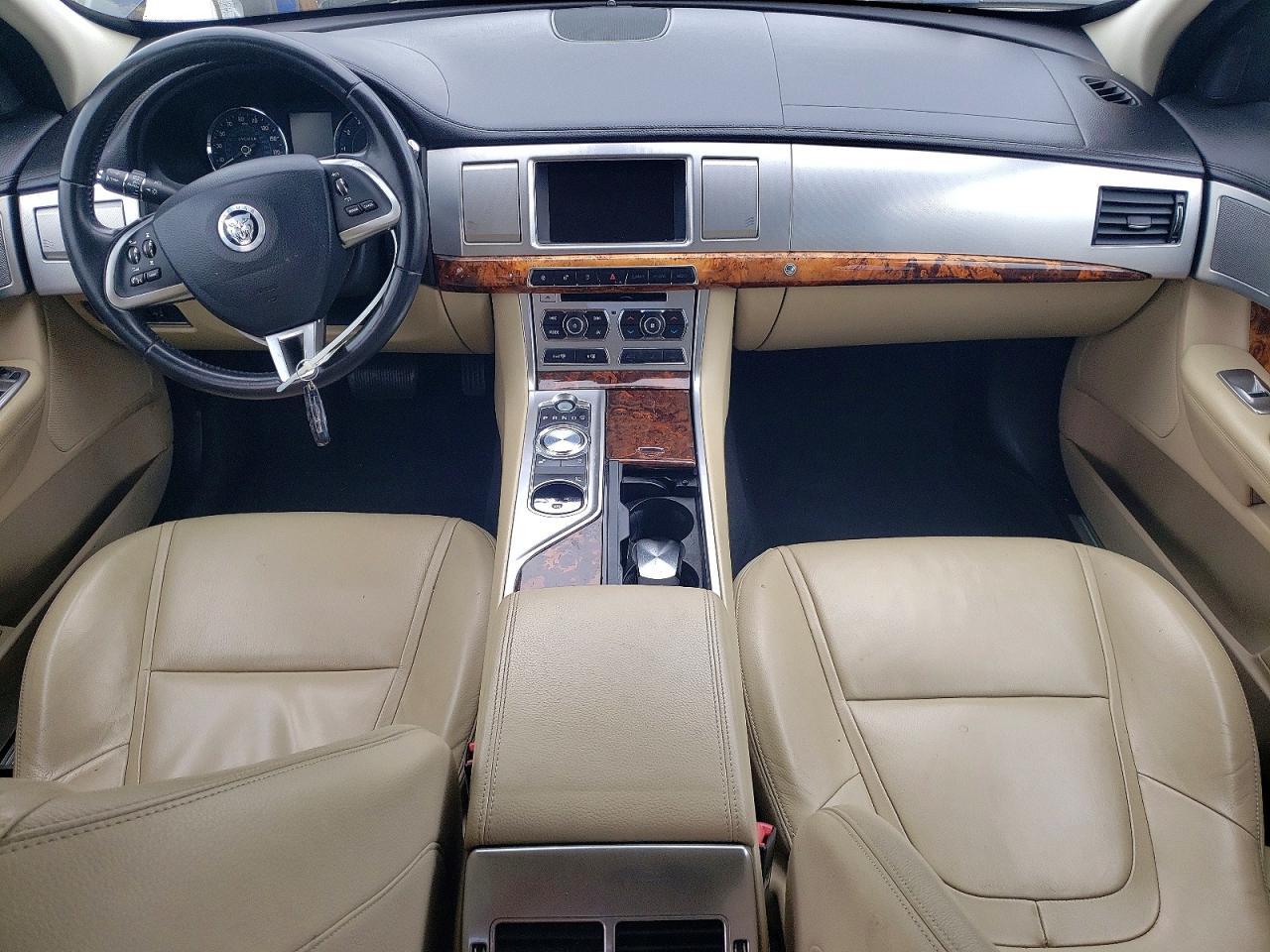 2013 Jaguar XF