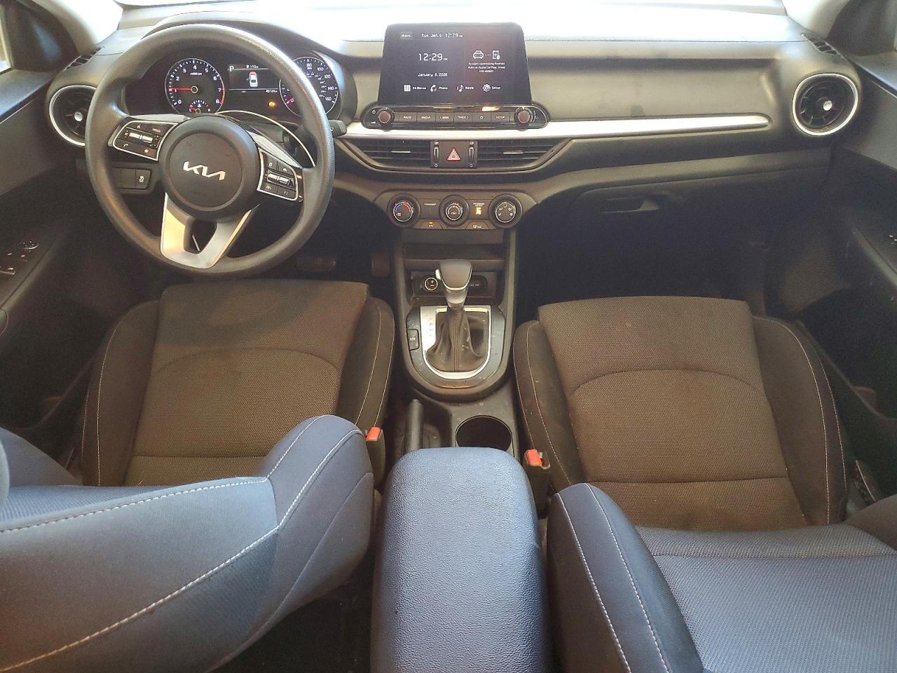 2022 KIA Forte fe
