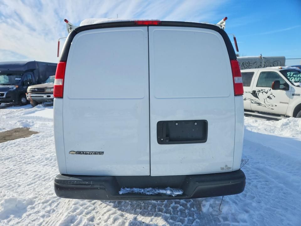 2020 Chevrolet Express G2500