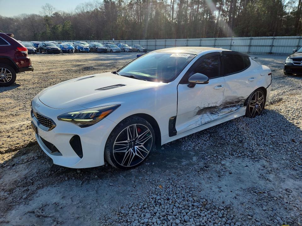 2022 KIA Stinger GT1