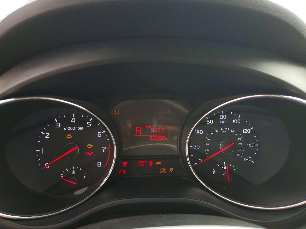 2017 KIA Sedona lx