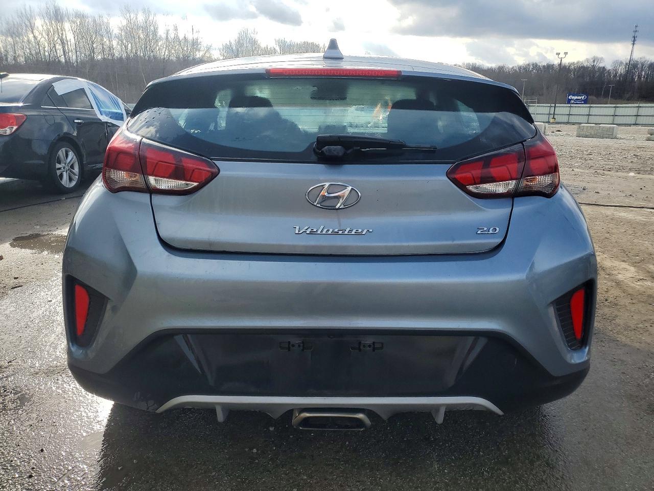 2019 Hyundai Veloster Base
