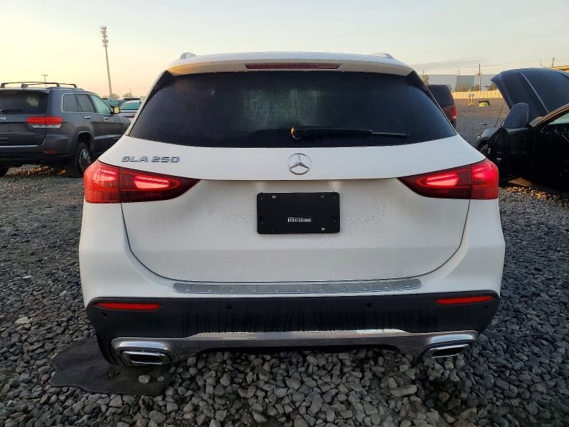 2025 Mercedes-Benz Gla 250