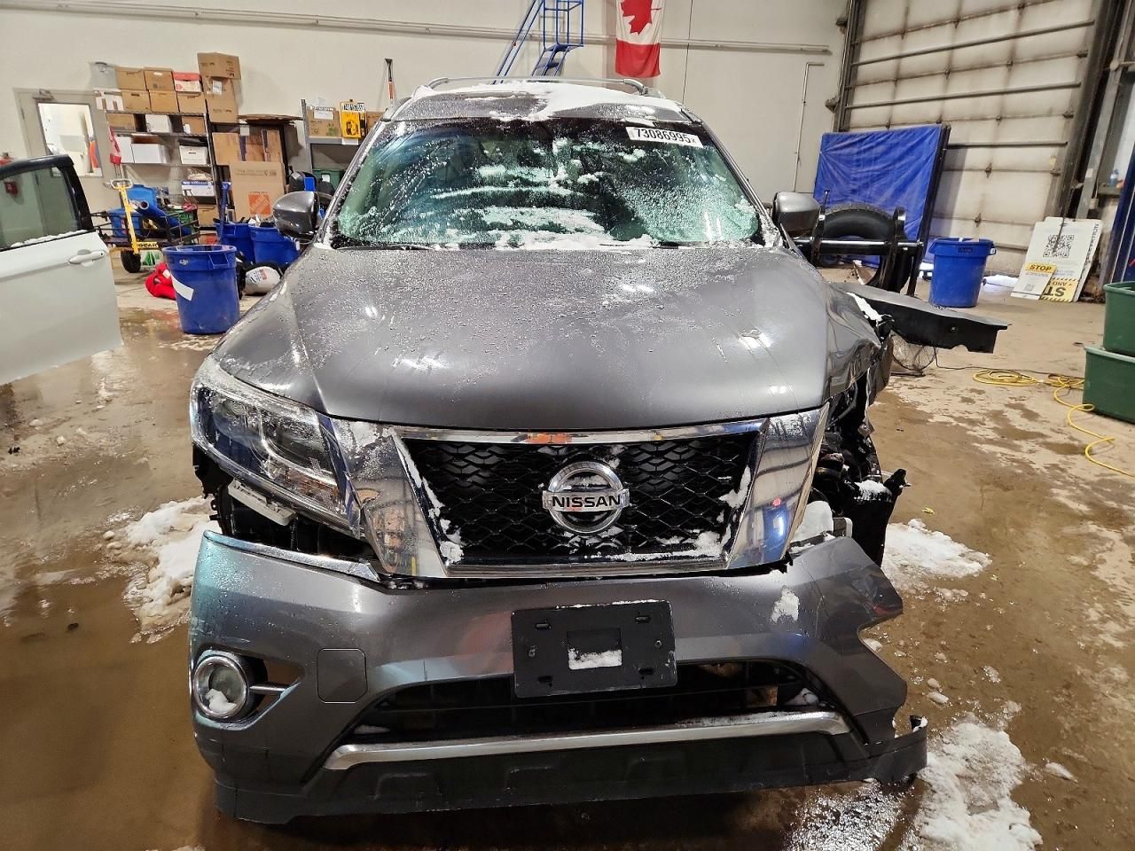 2016 Nissan Pathfinder s