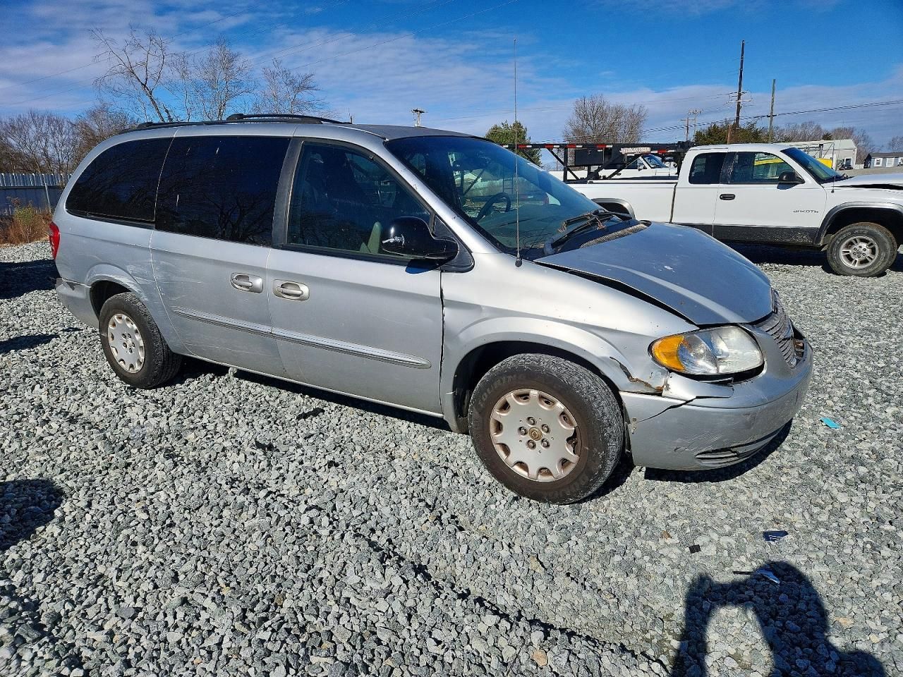 2003 Chrysler Town & Country lx
