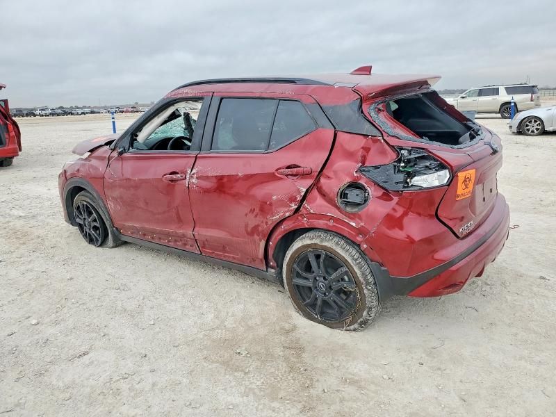 2023 Nissan Kicks sr