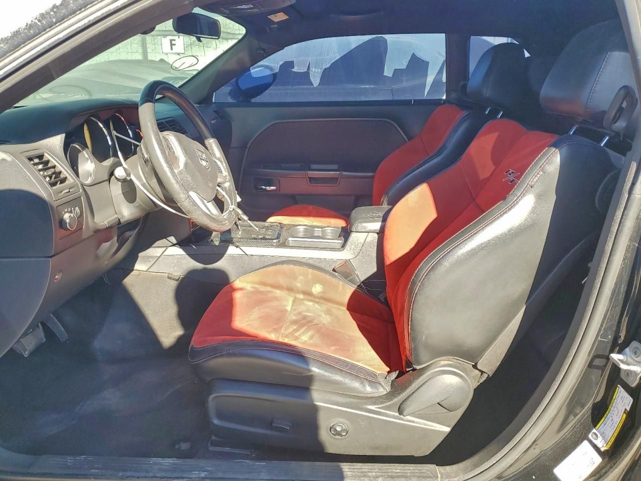 2013 Dodge Challenger sxt