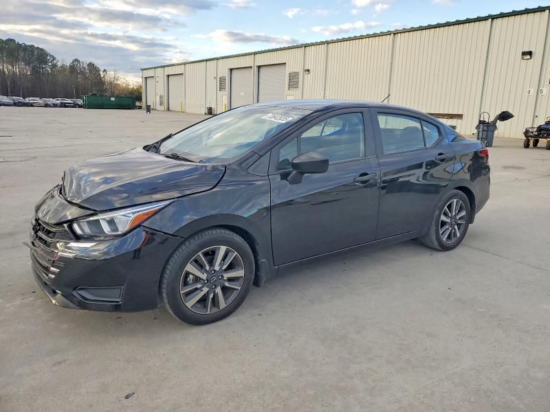 2023 Nissan Versa s