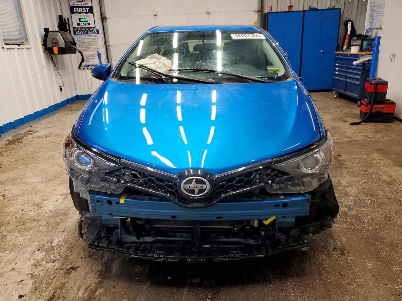 2016 Scion IM