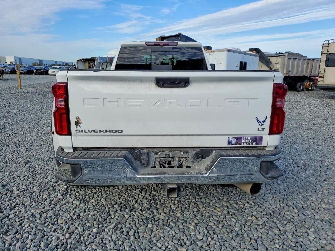 2024 Chevrolet Silverado K3500 LT