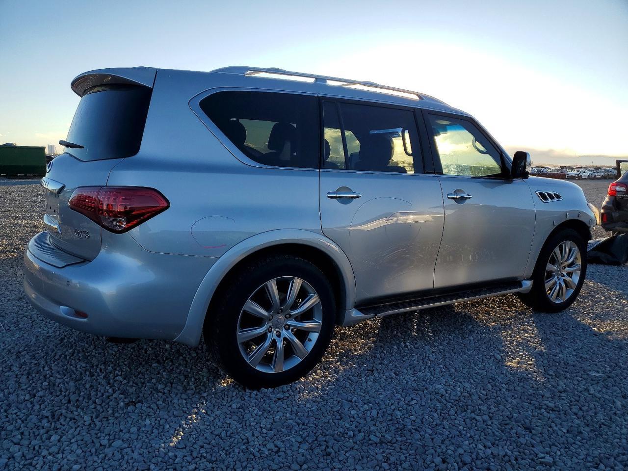 2012 Infiniti Qx56