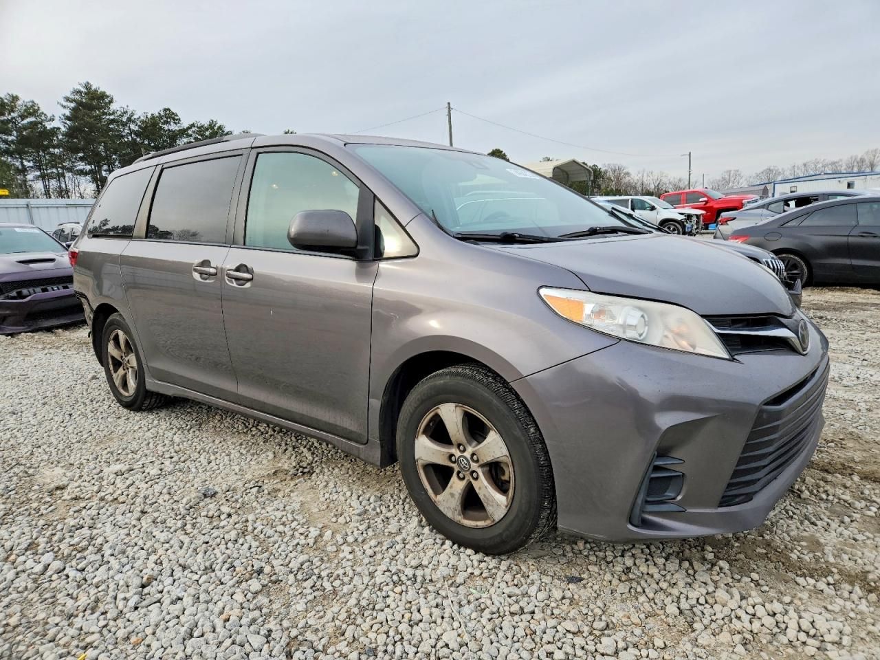 2018 Toyota Sienna le