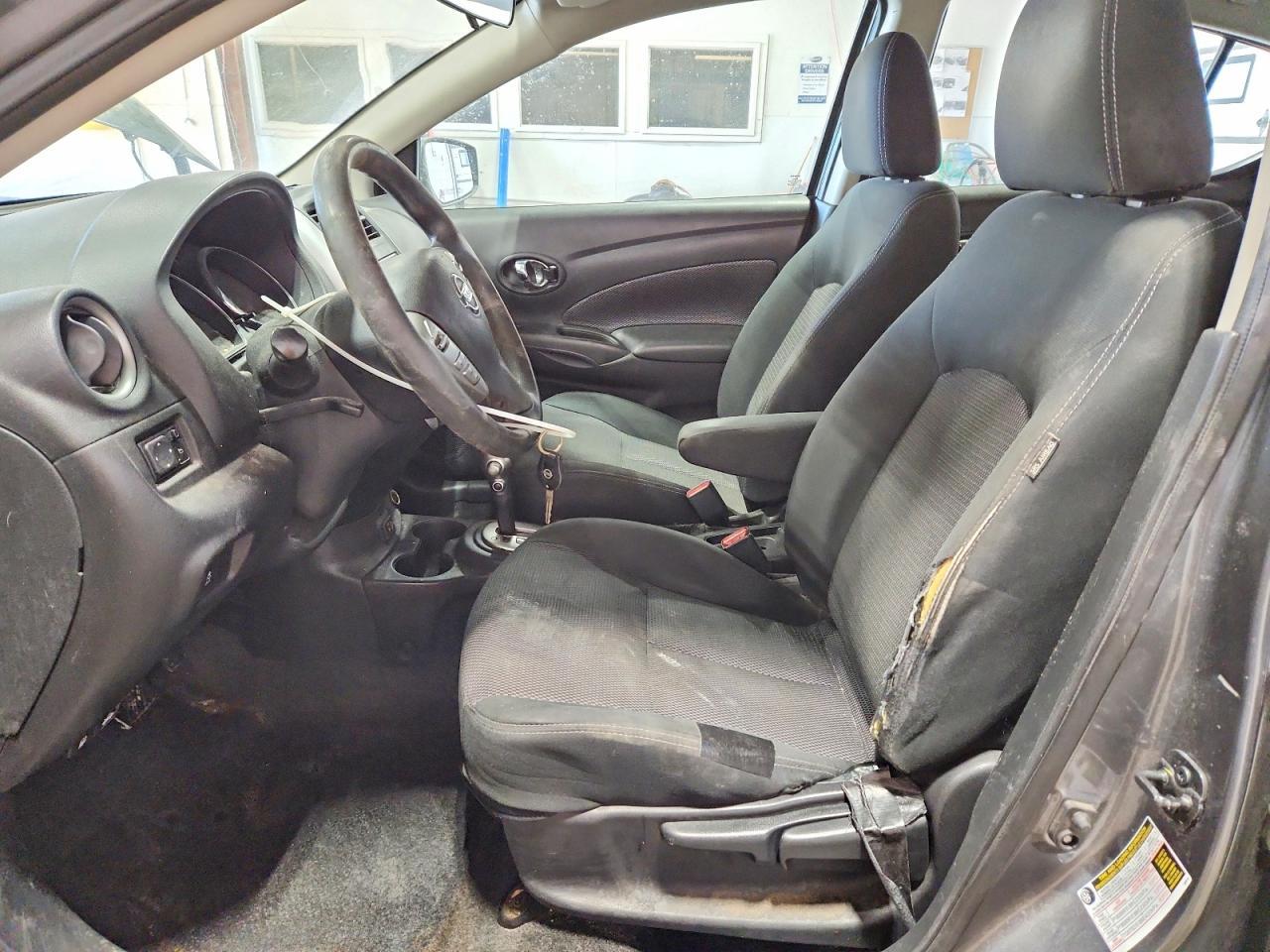 2018 Nissan Versa sv