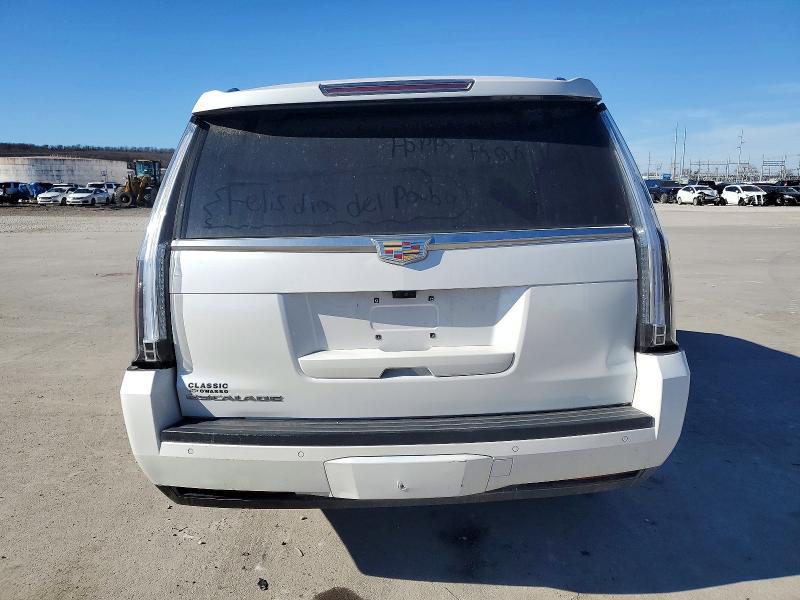 2017 Cadillac Escalade esv Luxury