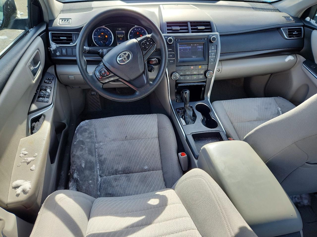 2017 Toyota Camry le