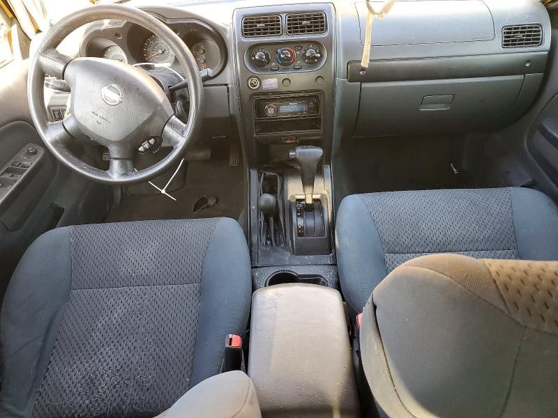 2002 Nissan Xterra xe