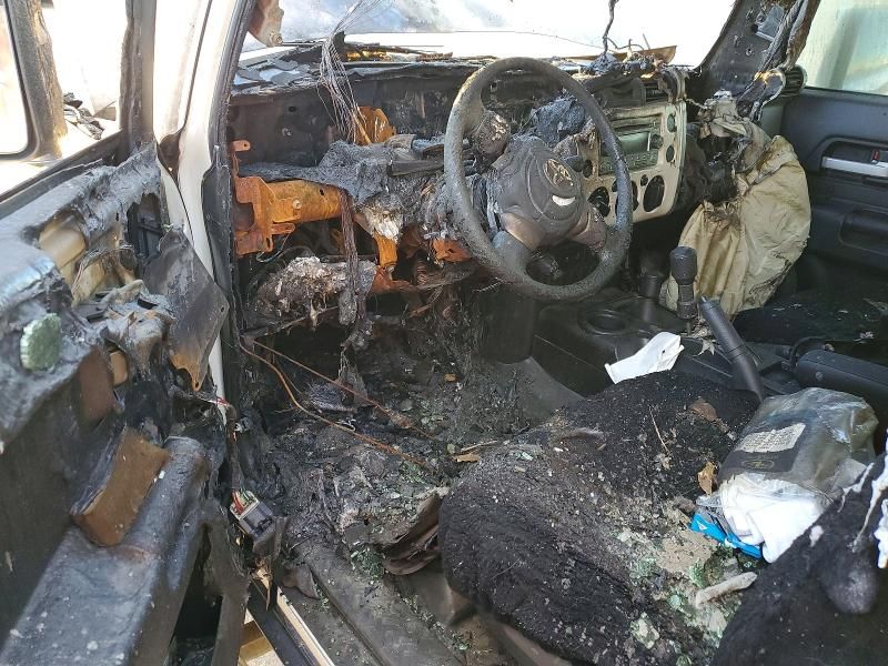 2013 Toyota Fj Cruiser Base