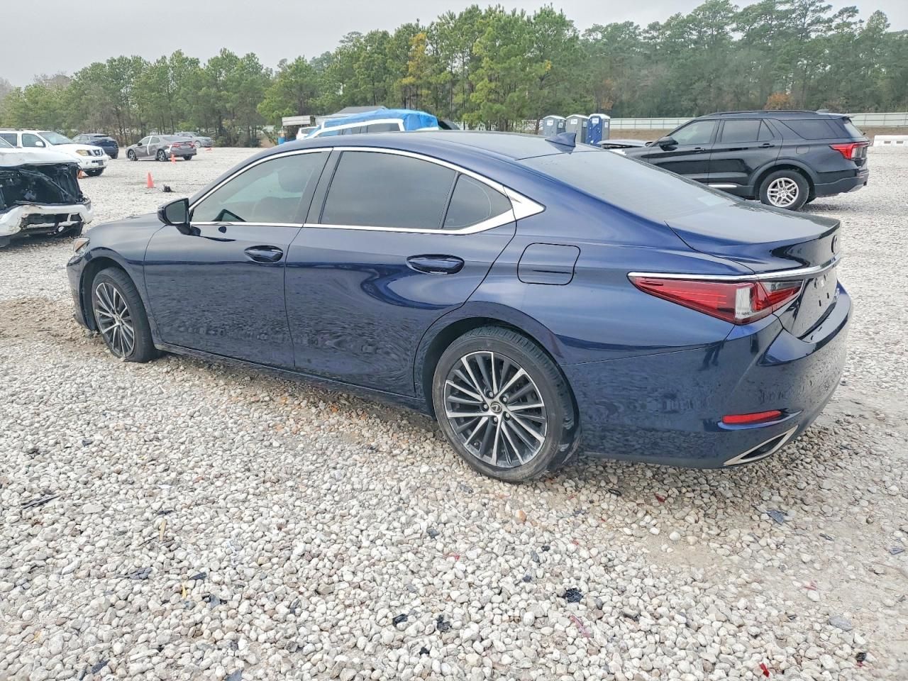 2022 Lexus Es 350 Base