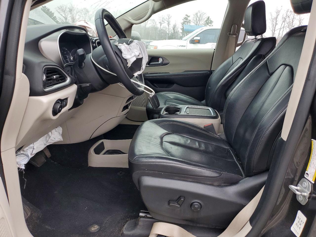 2022 Chrysler Pacifica Touring l