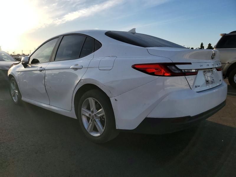 2025 Toyota Camry le