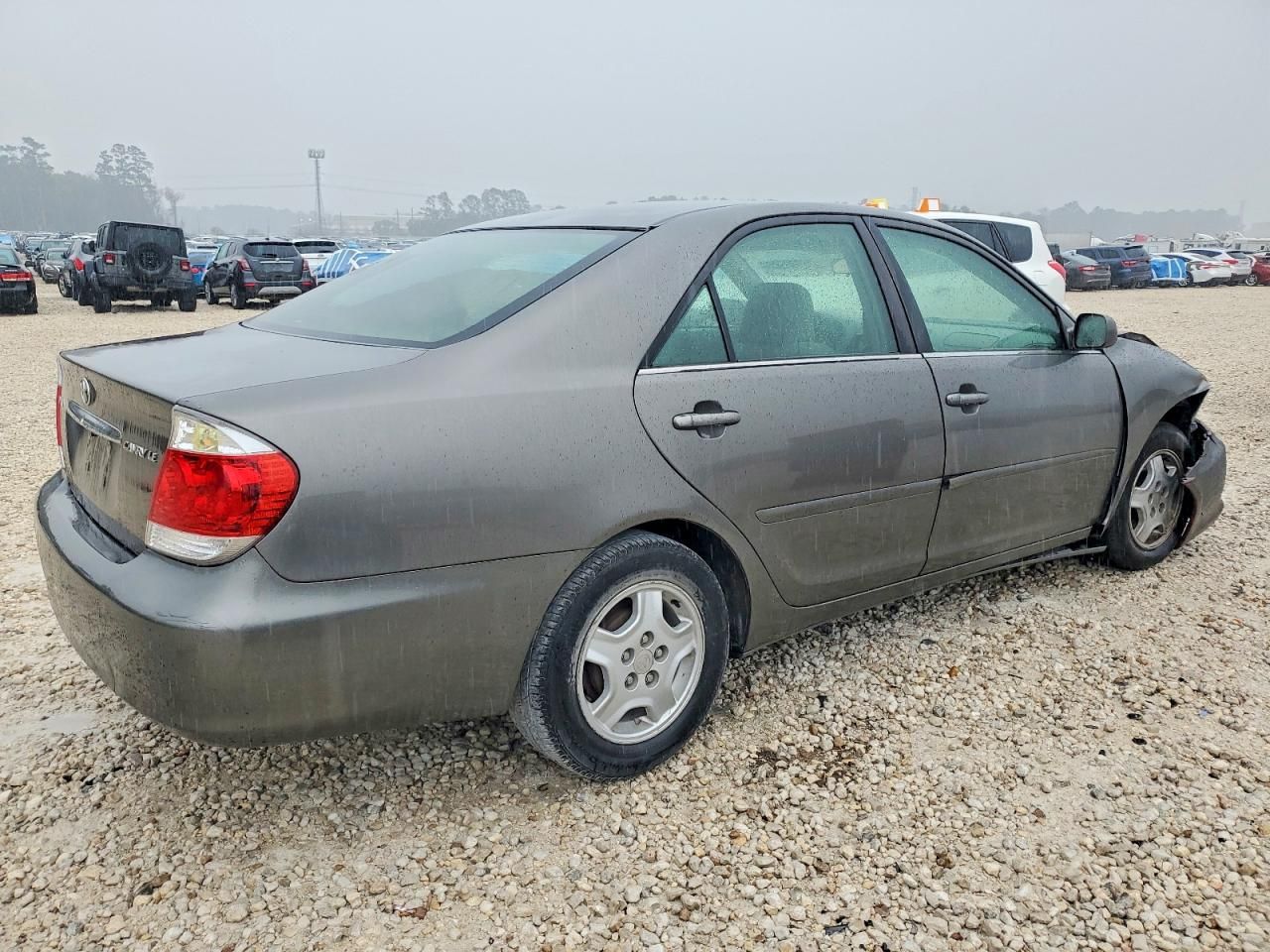 2005 Toyota Camry le