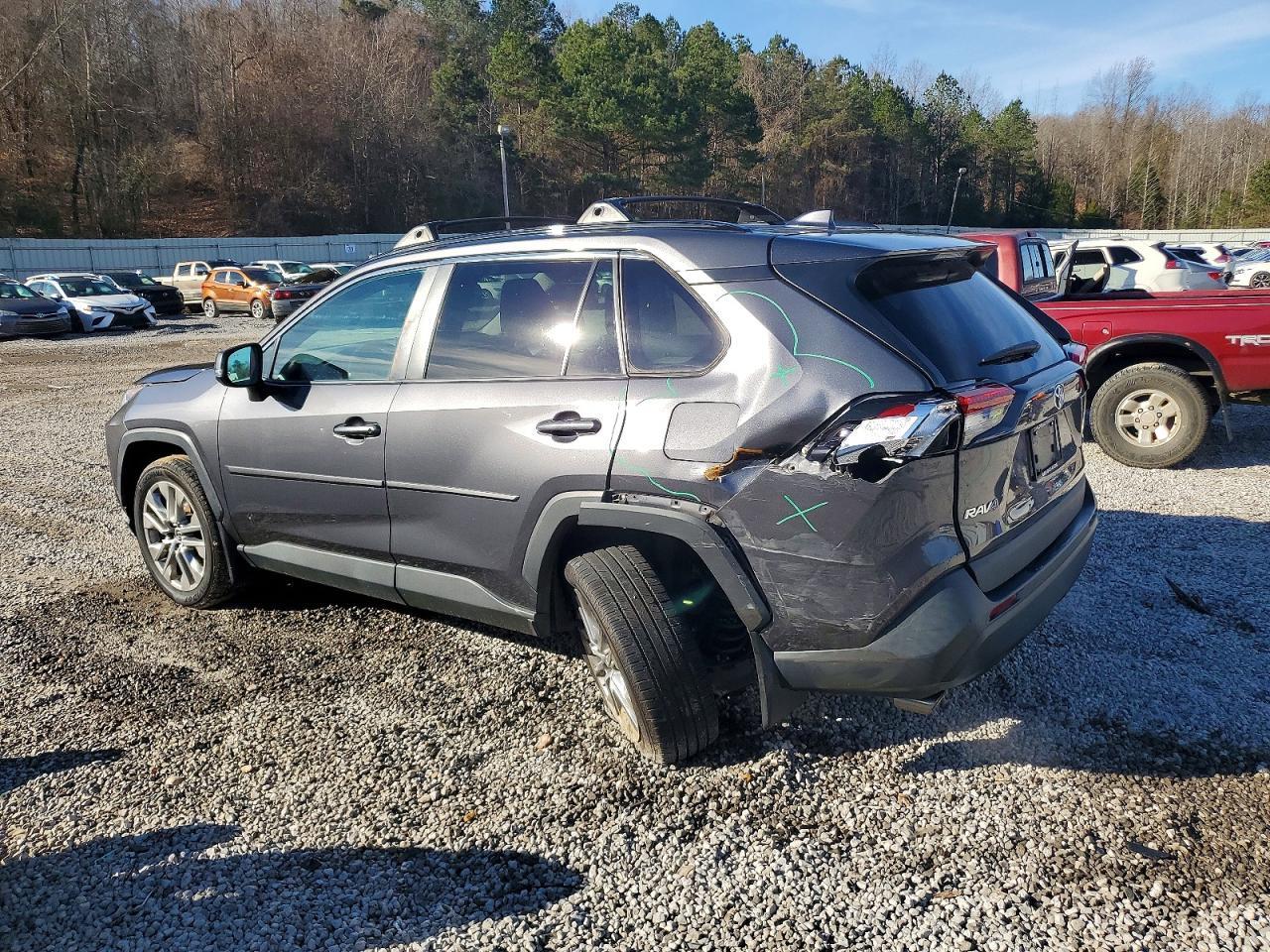 2021 Toyota Rav4 xle Premium