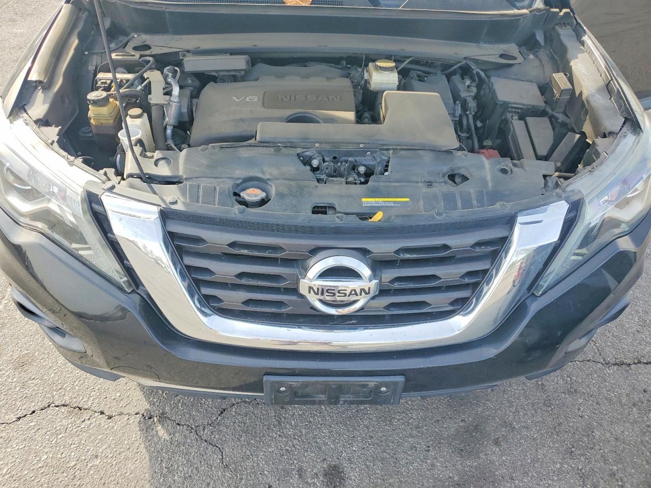 2019 Nissan Pathfinder s