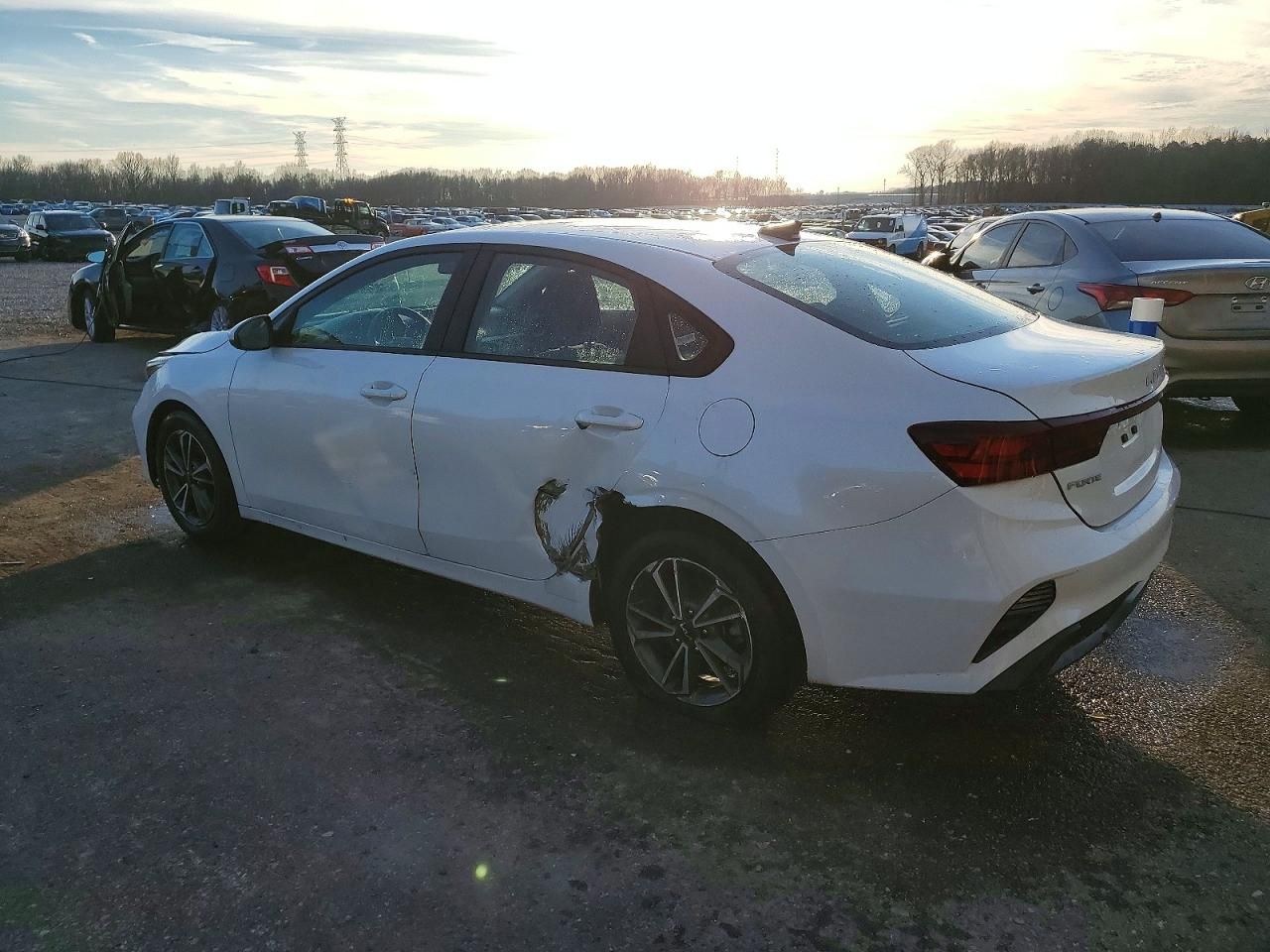 2022 KIA Forte fe