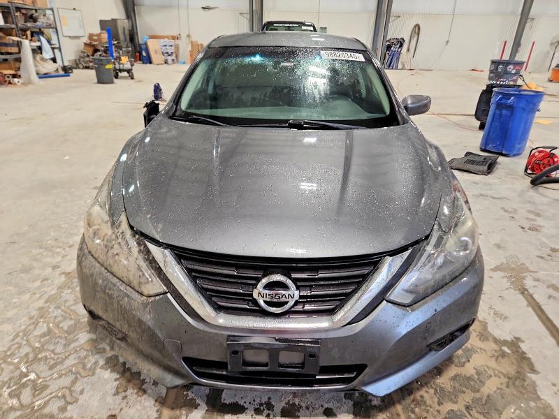 2017 Niss Altima 2.5 sr