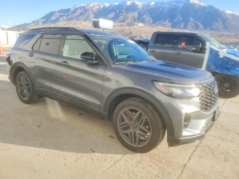 2025 Ford Explorer St-line