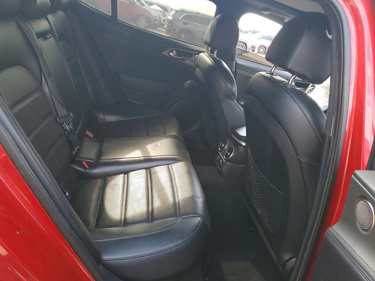 2018 KIA Stinger GT2