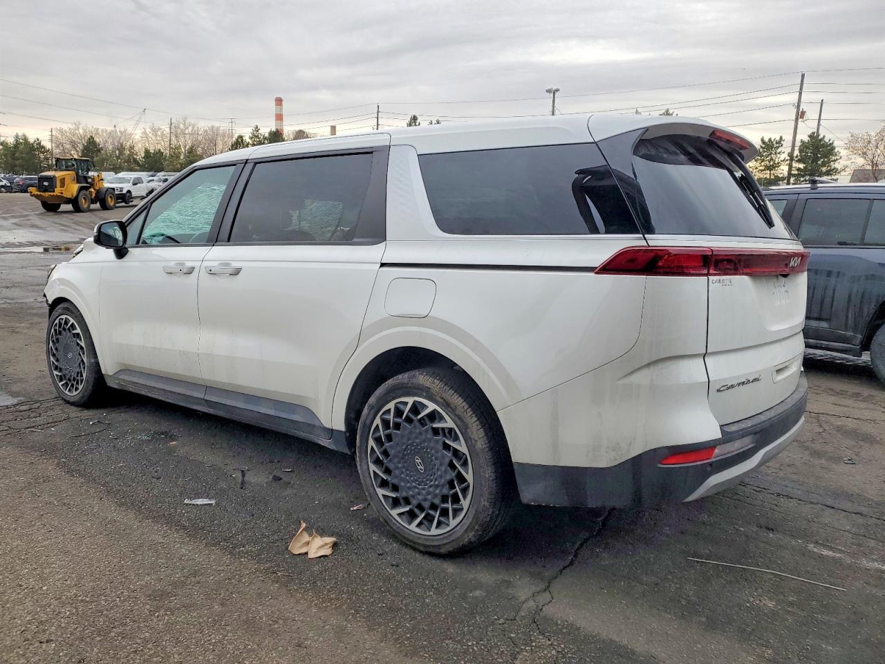 2022 KIA Carnival lx
