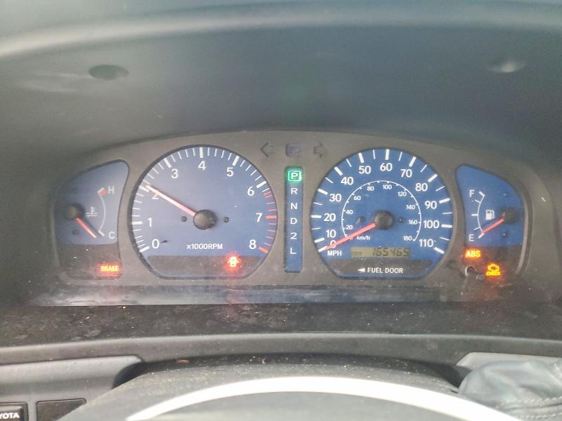 2002 Toyota Sienna le