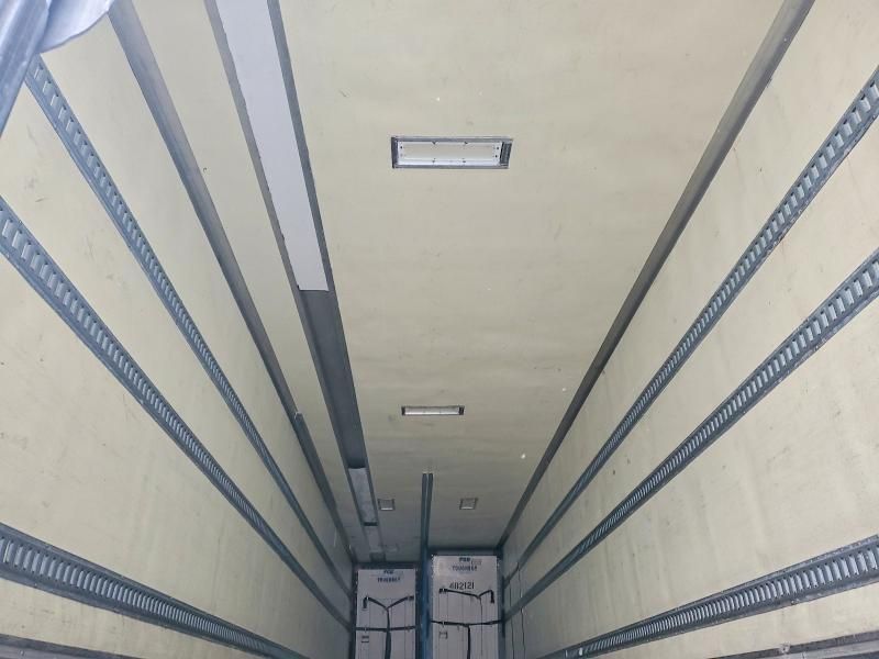 2014 Utility VS2RA Refrigerated Van Trailer