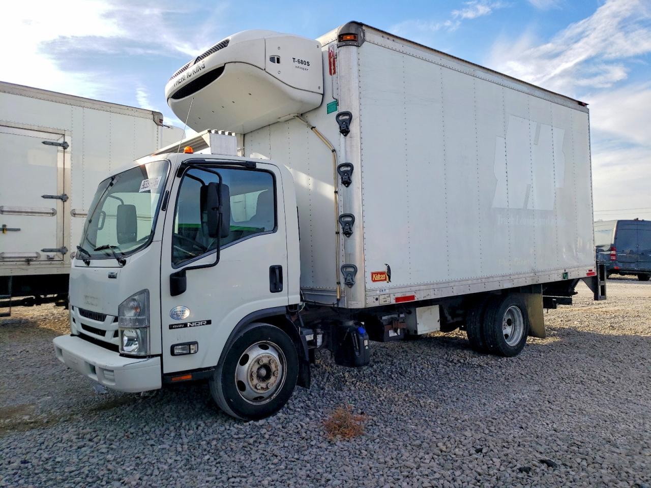 2016 Isuzu NQR Refrigerated BOX Truck