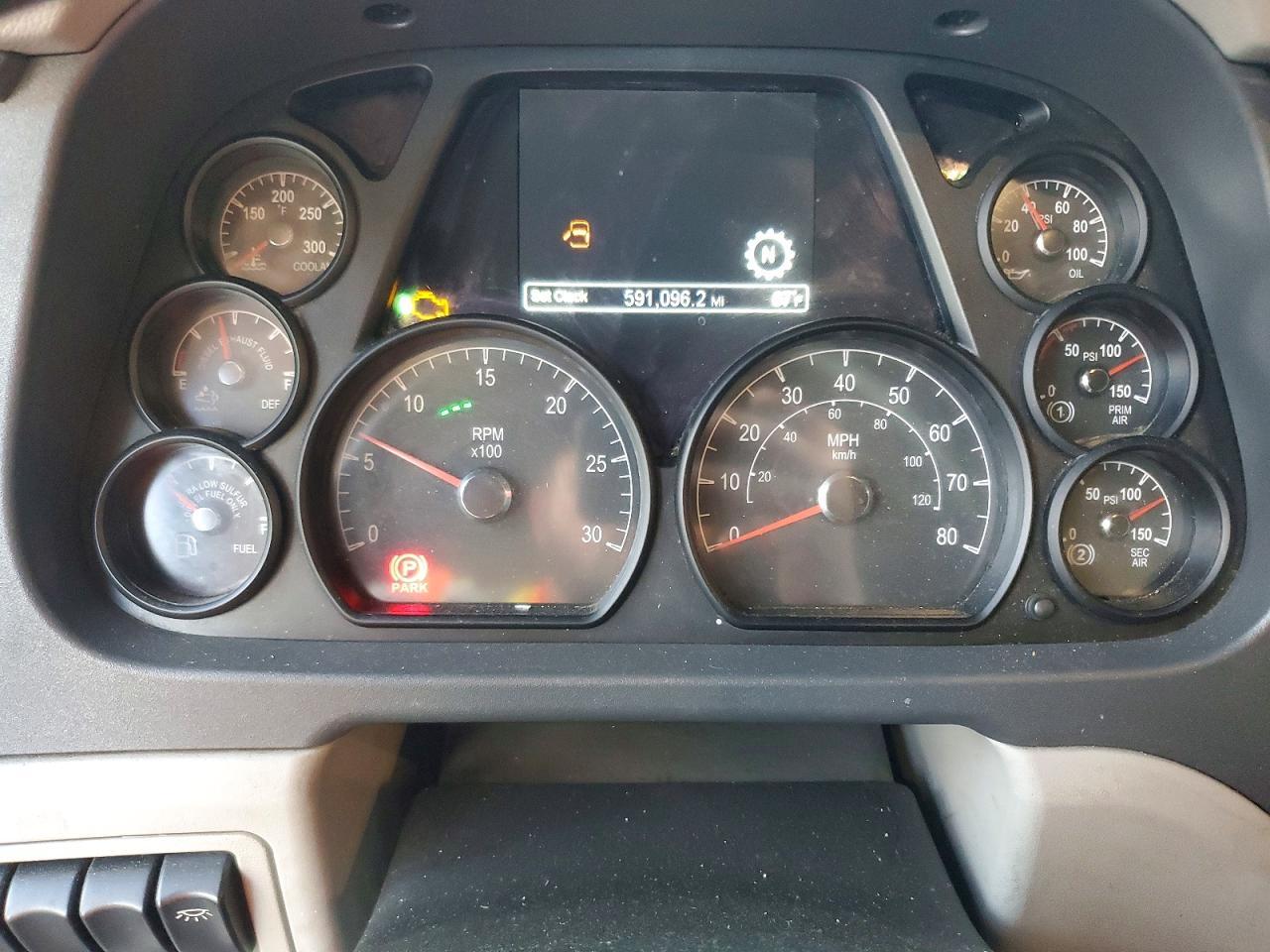 2018 Peterbilt 579 Semi Truck