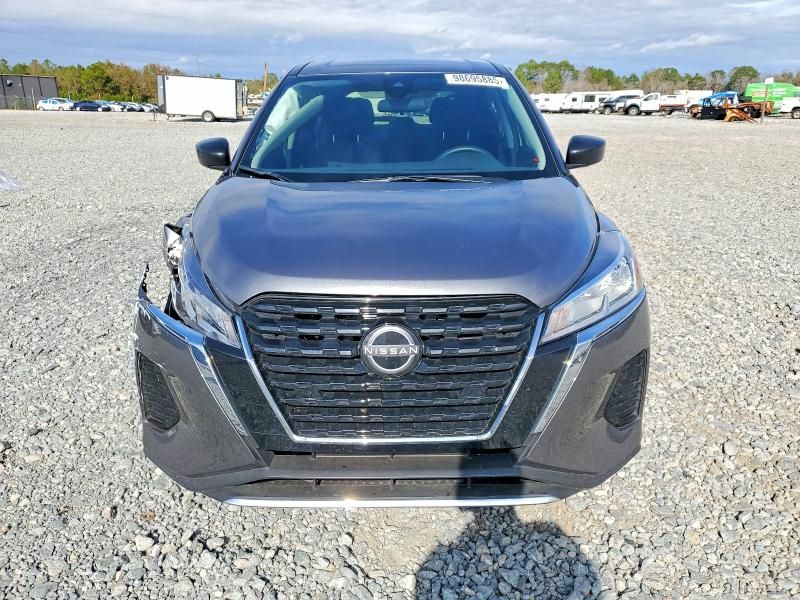 2024 Nissan Kicks s