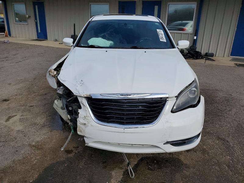 2014 Chrysler 200 Limited