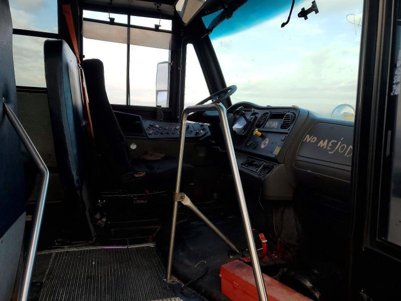 2009 Freigliner 2009 Freightliner B2 School bus