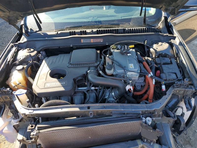 2015 Ford Fusion Titanium hev