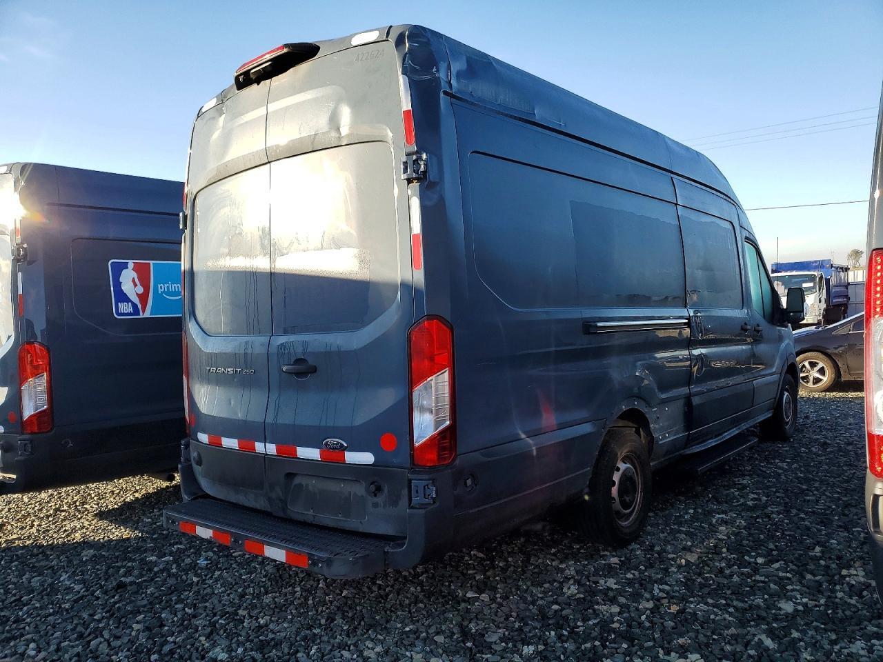 2020 Ford Transit T-250