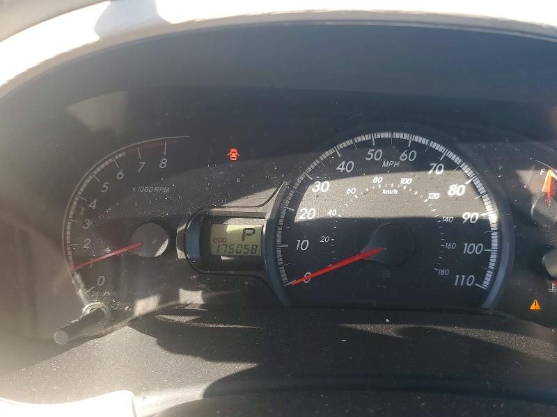 2012 Toyota Sienna le