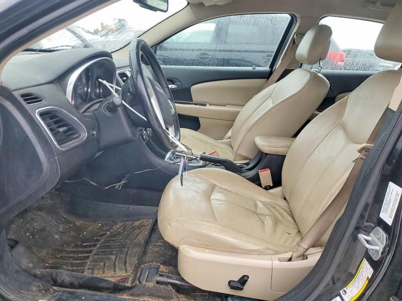 2011 Chrysler 200 Limited