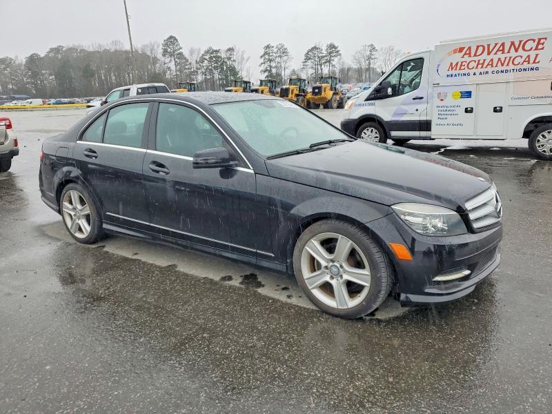 2011 Mercedes-Benz C300