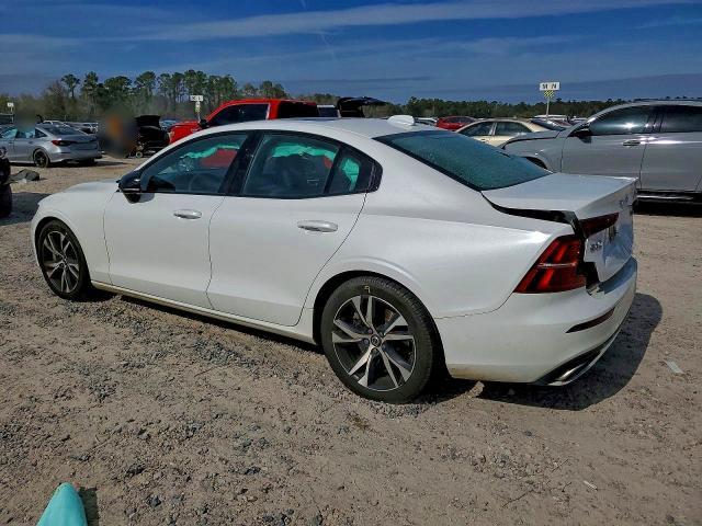 2019 Volvo S60 T6 R-design
