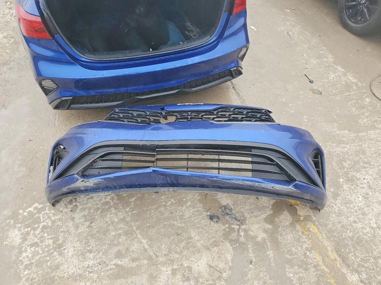 2023 KIA Forte lx