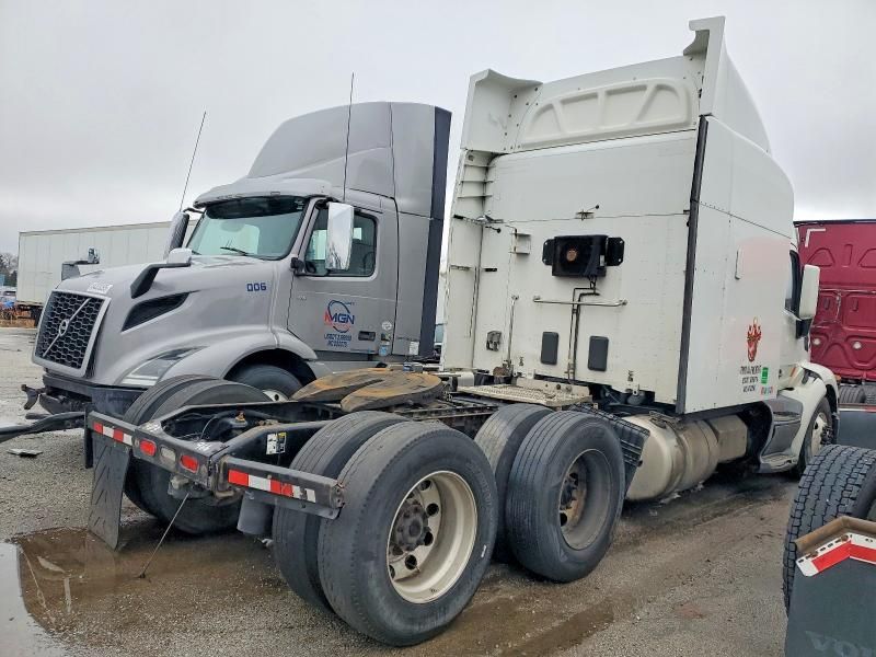 2018 Peterbilt 579 Semi Truck