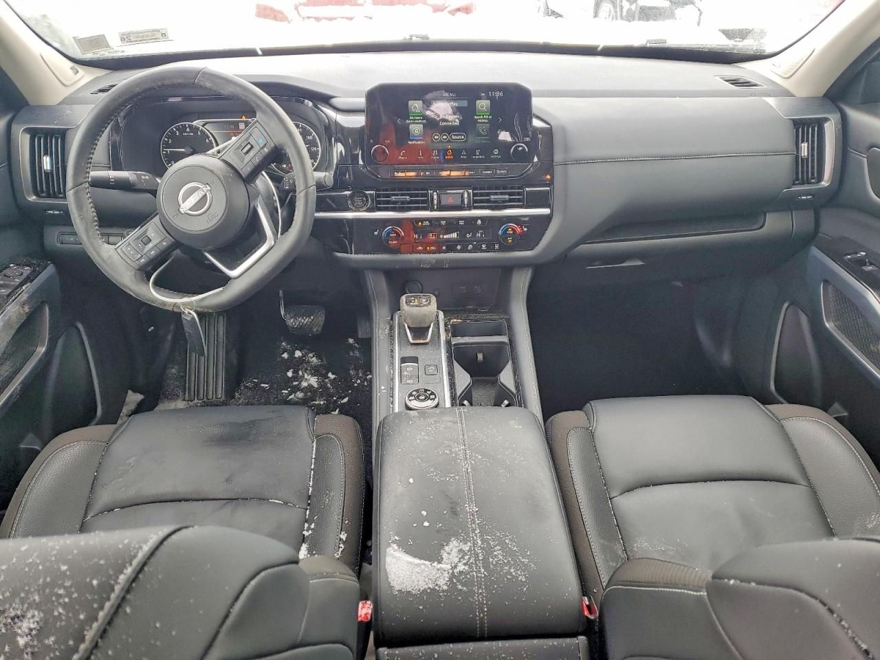 2025 Nissan Pathfinder sl