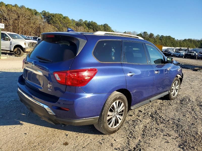 2020 Nissan Pathfinder sl